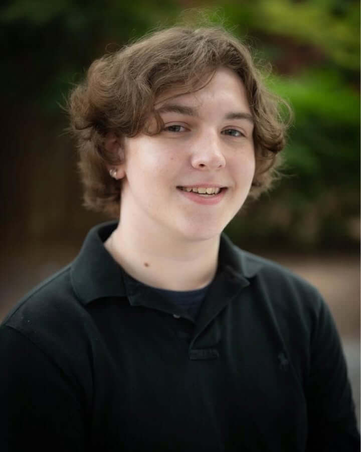 ⭐️MEET THE CREW of ALMOST, MAINE: Lennon Presley (Lights) is a junior at Tupelo High School and a me