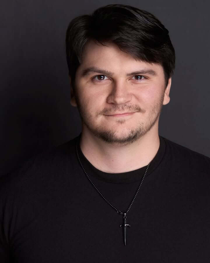 ⭐️MEET THE CAST of ALMOST, MAINE: Slade McNeil (Steve) is anxiously optimistic about making his on s