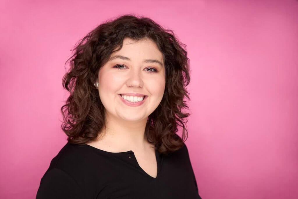 ⭐️MEET THE CAST of ALMOST, MAINE: Victoria McNeil (Marvalyn) is excited to not only be back ON the s