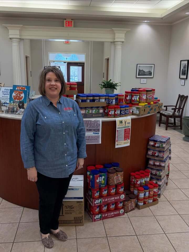 Our director Leigh Anne Newton made a special delivery to the mayor’s office today!