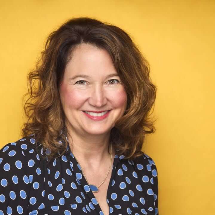 ⭐️MEET THE CAST of THE STAR SPANGLED GIRL: Anne Haire (Sophie) spends most of her time practicing fa
